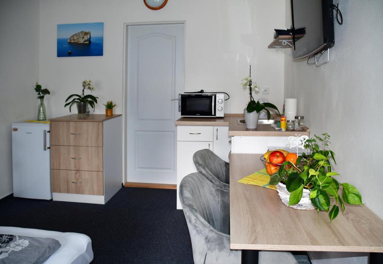 Na Utesu Apartman Jindřichŭv Hradec Kültér fotó