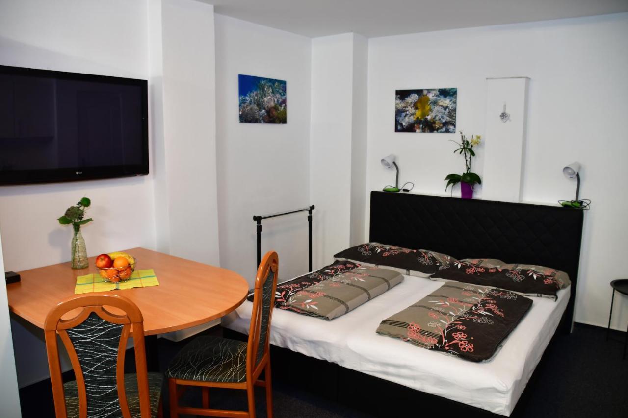 Na Utesu Apartman Jindřichŭv Hradec Kültér fotó