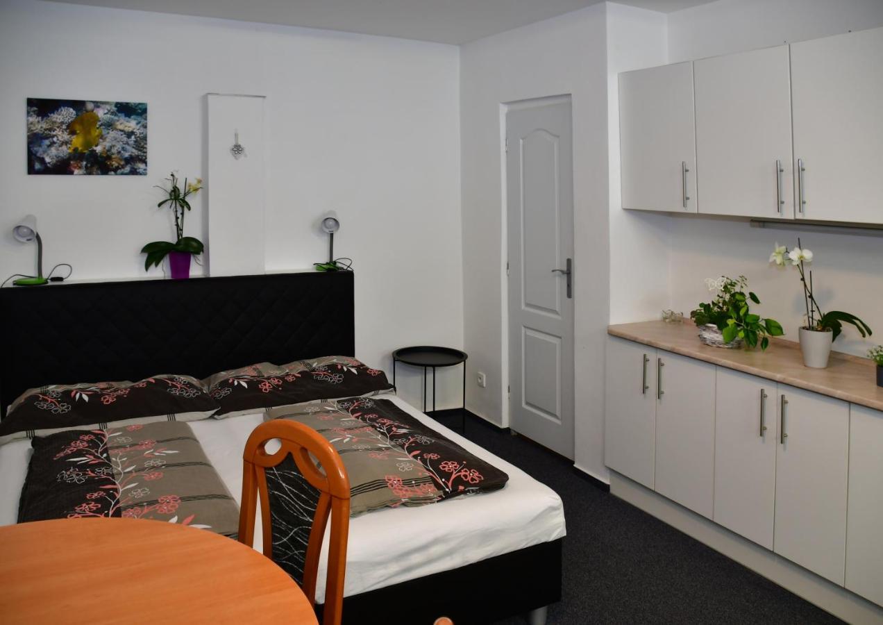 Na Utesu Apartman Jindřichŭv Hradec Kültér fotó