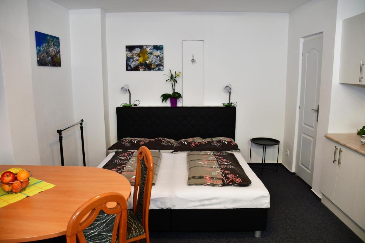Na Utesu Apartman Jindřichŭv Hradec Kültér fotó