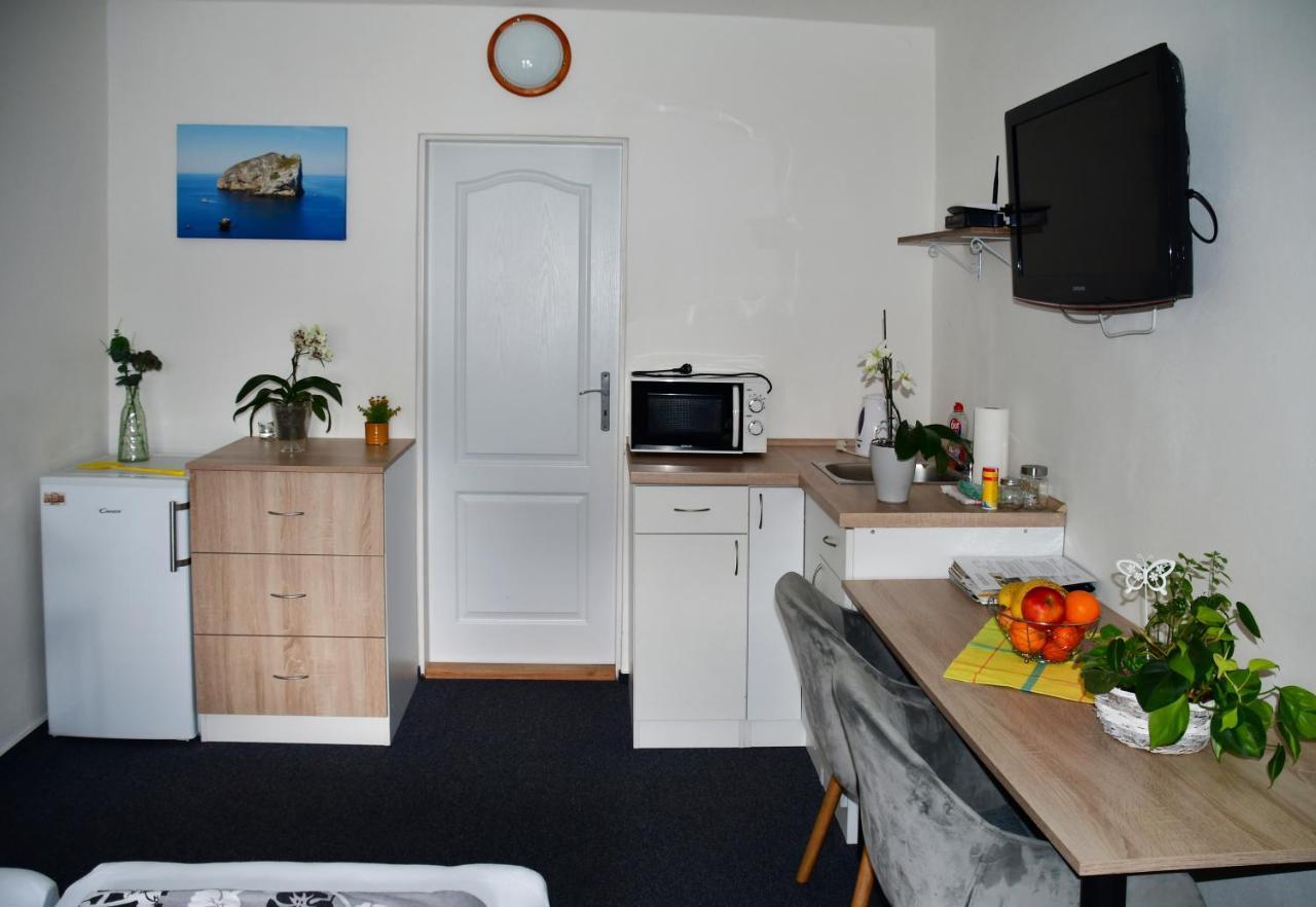 Na Utesu Apartman Jindřichŭv Hradec Kültér fotó