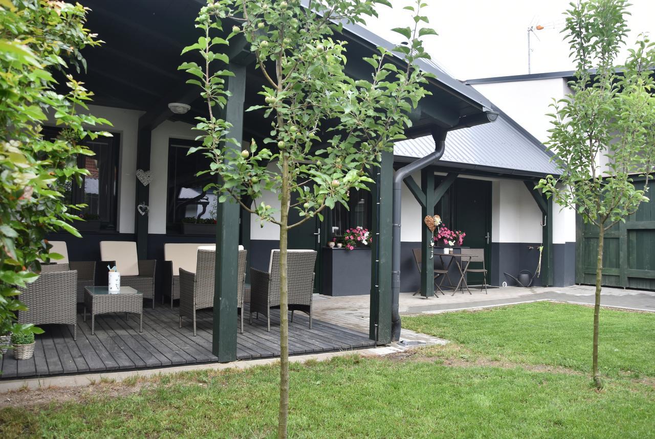 Na Utesu Apartman Jindřichŭv Hradec Kültér fotó