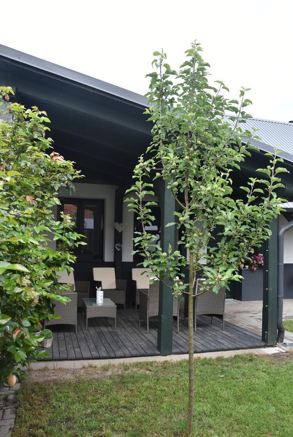 Na Utesu Apartman Jindřichŭv Hradec Kültér fotó